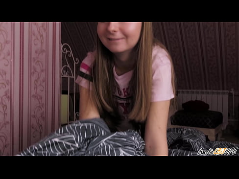 ❤️ Blondie onun BFF-ni dərindən sorur və ağzına boşaldır Porn video bizdə az.zoomporno.ru ❌️